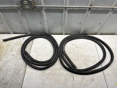 1983–2005 Chevrolet S10 Blazer 2 Door Front Door Seal OEM Foto 1 de 4