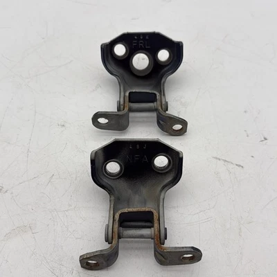 Subaru Forester 2015-18 OEM puerta trasera derecha bisagra superior soporte A050035 Foto 1 de 4