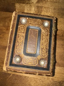 ANTIQUE 1800's SMALL LEATHER PHOTO ALBUM FULL OF PICTURES MORE - Picture 1 of 11