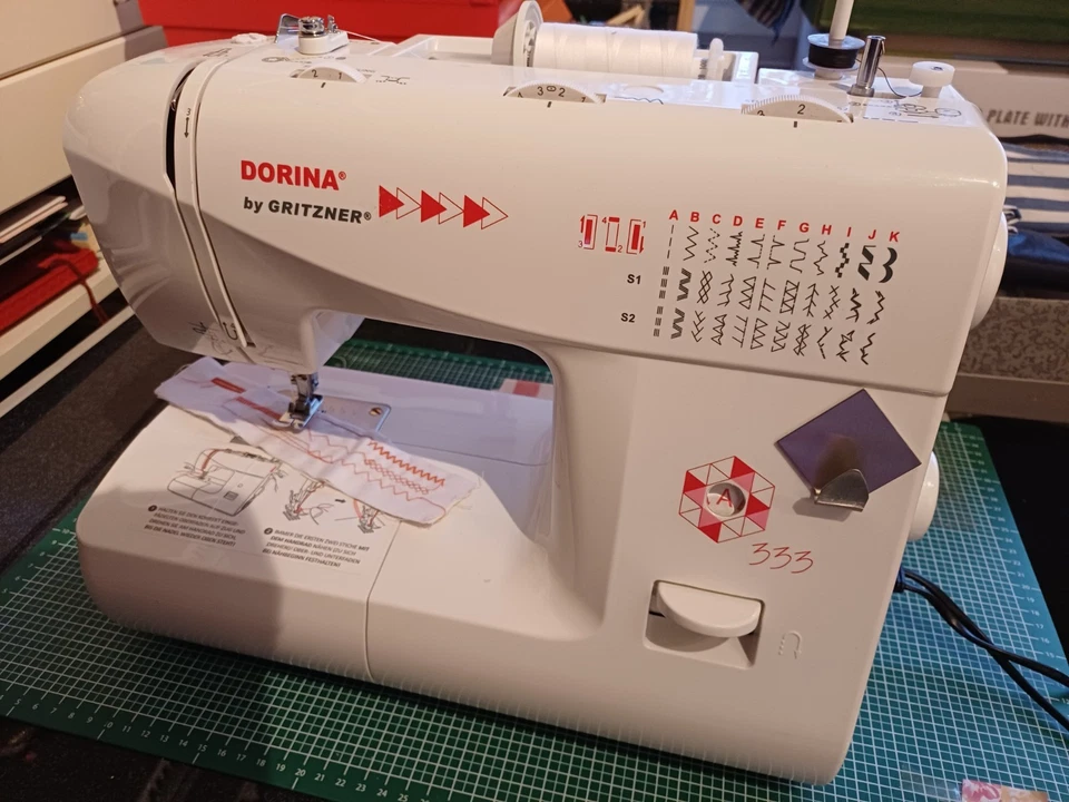 Freiarmnähmaschine Dorina 333 Gritzner Freiarm-33Nutz-Zierstiche-Einfädelhilfe - Bild 1 von 4