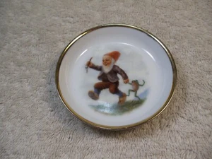 Thomas Rosenthal GNOME & FROG 3" DISH CIRCA 1950 GERMANY - Picture 1 of 3