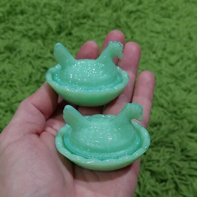 Vintage Green Jadeite Glass Depression Style Mini Hen Chicken Salt Cellar Dish 2 - Image 1 of 4