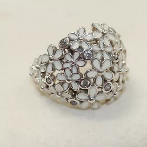 AUTENTICO ANELLO PANDORA DARRLING MARGHERITA BOUQUET 190936EN1 MISURA MULTIPLA CON SCATOLA INCERNIERATA - Foto 1 di 4