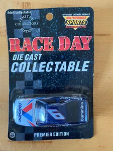 1996 Action Racing Collectables #6 Mark Martin 1:64 Valvoline Ford Thunderbird - Picture 1 of 2