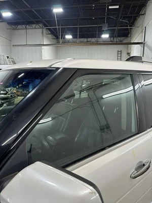 Vidrio delantero izquierdo usado para puerta delantera se adapta a: Ford Flex 2013 con vidrio acústico delantero izquierdo Foto 1 de 4