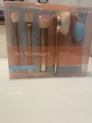 Juego de brochas de maquillaje de verano sin fin Real Techniques de 6 piezas nuevo en caja ~ esponja ~ guante de bronceado Foto 1 de 4
