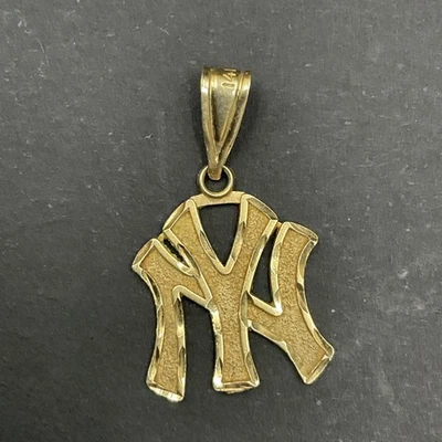 Colgante de oro macizo de 14 quilates de los Yankees de Nueva York Michael Anthony MLB con licencia de béisbol de 0,9 gramos Foto 1 de 4