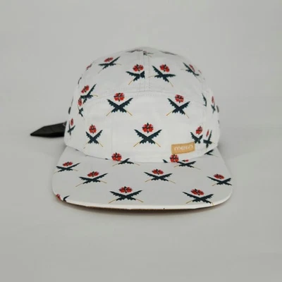 Gorra Melin Akala blanca con patrón floral ajuste cámper Snapback Foto 1 de 4