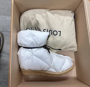 New Louis Vuitton Nylon Monogram Pillow Comfort Flat Ankle Boots Size 8 White ! - Picture 1 of 6