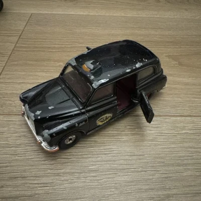 Corgi Whizzwheels 418 Austin London Taxi Cab, Vintage Diecast - Image 1 of 4