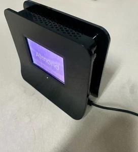 Securifi Almond Touchscreen WiFi Router Long Range Wireless N Router w/ charger - Picture 1 of 12