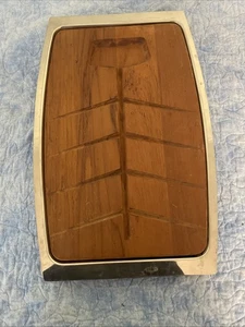 Tabla de cortar para tallar carne de madera borde de goteo ranura de jugo con bandeja cromada Kromex - Imagen 1 de 4