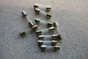 12,5 Amp T12,5A T12,5AL Sicherung AntiSurge Slow Blow 20mm x 5mm - 10er Pack UK - Bild 1 von 2