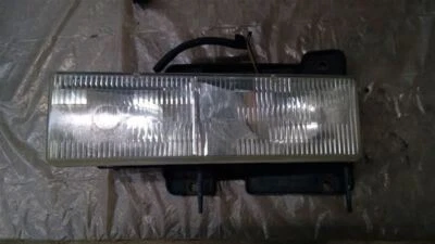 Compuesto de faros de pasajero para camioneta Chevrolet 3500 90-02 237142 Foto 1 de 4