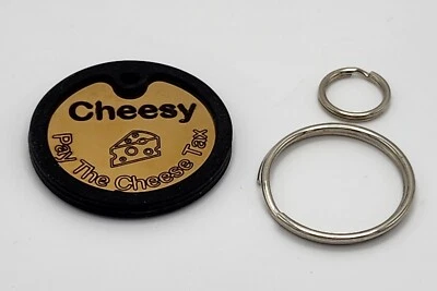 Идентификационная бирка Pay The Cheese Tax для домашних животных — нержавеющая сталь, двусторонняя, пожизненная гарантия - Изображение 1 из 4
