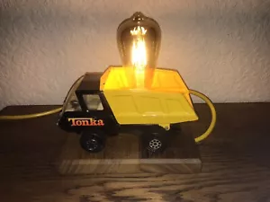 Tonka Spielzeug Muldenkipper LKW Lampe - Bild 1 von 6