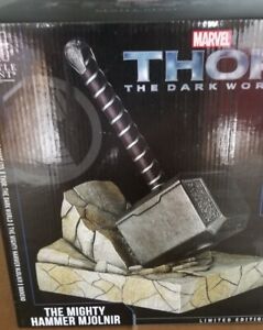 Gentle Giant Marvel Thor Dark World Mjolnir Bookend New