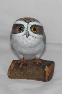 Vintage Hand Carved Painted Wood OWL on Branch Glass Eyes Wooden Figurine Bird 2 - Picture 1 of 4