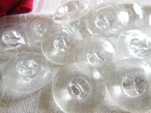 Lot 6 gros  boutons anciens en verre transparent facette pied 2,2 cm  ref 5523 - Picture 1 of 5