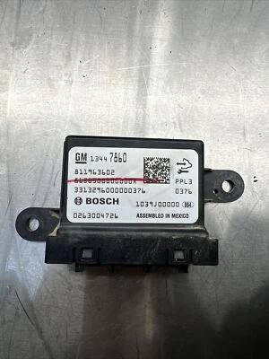 2014-2015 GMC Sierra 1500 Pickup Driver Park Assist Control Unit 13447860 OEM - Imagem 1 de 4