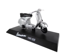 Vespa 150 GS (1955) - 1:18 Maisto Diecast Motorcycle Scooter VES109 - Picture 1 of 3