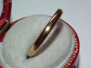 Tactile, Lovely Looking Vintage Solid 22ct Gold Band Ring / Wedding Ring 2.2mm - Picture 1 of 7