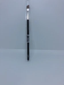 NARS Angular Eye Shader Brush # 4 Angle Shadow Full Size Sealed Authentic. - Picture 1 of 3