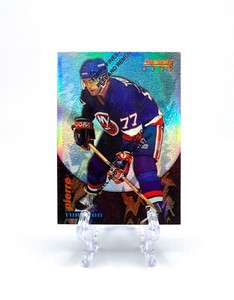 PIERRE TURGEON 1994 BOWMAN'S BEST FINEST #9 REFRACTOR PARALLEL (ISLANDERS HOF)