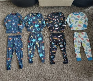 Boys 3-4 years x4 pyjamas sets m&s,mothercare etc marvel,animals,dinosaurs - Picture 1 of 7