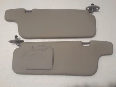 00-05 OEM Toyota ECHO Driver & Passenger Set of Sun Visors Vinyl GREY V. Good Foto 1 de 4