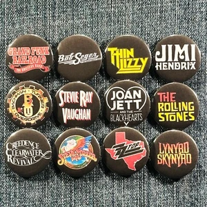 70er 80er Musik 1" Pinback Buttons Classic Hard Rock Band Gitarre Retro, 12 Pins - Bild 1 von 5