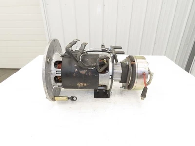 Motor de accionamiento de carretilla elevadora Raymond TSA150-120 24VDC 3.3kw Foto 1 de 4