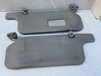 Toyota Rav4 1996-2000 parasoles lado del conductor pasajero vinilo gris color Foto 1 de 4