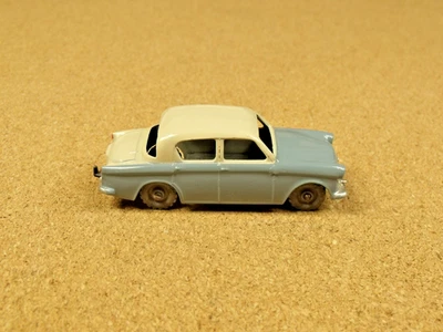 OLD VINTAGE LESNEY MATCHBOX # 43 HILLMAN MINX - Image 1 of 4