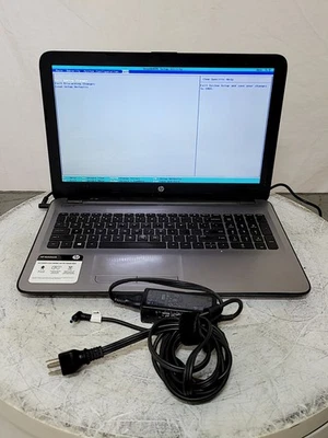 Portátil HP 15-ba113cl X7T77UA-ABA AMD A10-9600P 12 GB 500 GB VER NOTAS Foto 1 de 4