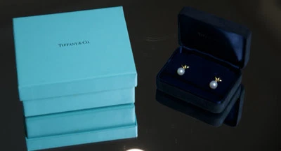 Pendientes TIFFANY FLOR PERLAS ORO AMARILLO 18K Foto 1 de 2