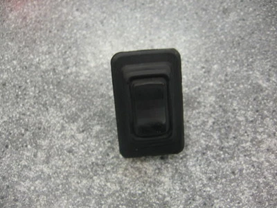 ARCTIC CAT SNOWMOBILE 1998-2005 PANTERA T660 HAND WARMER SWITCH 0609-370 - Image 1 of 2