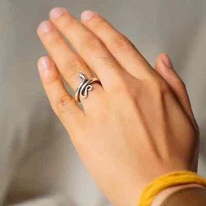 Isha Life Snake Ring Consecrated Silver Ring sadhguru (Snake Ring/Sarpasutra)-M - Picture 1 of 9