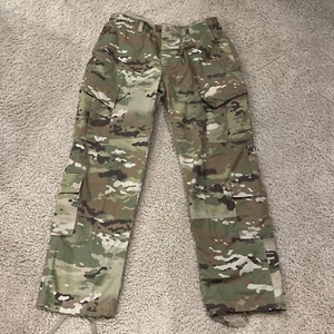 Nuevo sin etiquetas Ejército Multicam Mujer Uniforme de Combate Pantalones 35 REGULAR Ripstop #g39 - Imagen 1 de 3