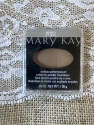 MARY KAY ENDLESS PERFORMANCE CREME TO POWDER FOUNDATION~CREAM~BEIGE 5 - Image 1 of 3