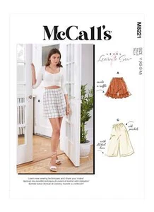McCall’s Misses Shorts Sewing Pattern M8221 - Picture 1 of 2