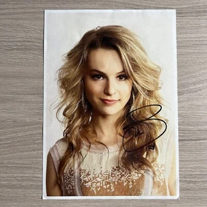 Bridgit Mendler - Genuine Hand Signed 8x6 Photo - Autograph - Actress / Singer - Picture 1 of 1