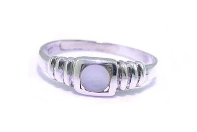 Natural Round Mother Of Pearl Cab Sterling Silver Fashion Ring Size 4.75 To 7.75 - Image 1 of 4