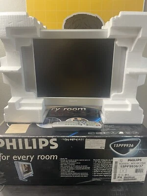 Phillips 15PF9936/37 15” HD TV Monitor with Remote and Box - Image 1 of 4