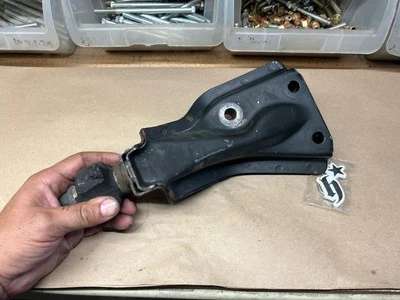 92-95 Honda Civic Front Lower Engine Torque Mount D15 D16 - Imagem 1 de 3