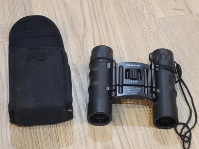 Tasco 10x25 Binoculars Fully Coated Optics 288FT/1000YDS 96M/1000M #168RBD - Image 1 of 4