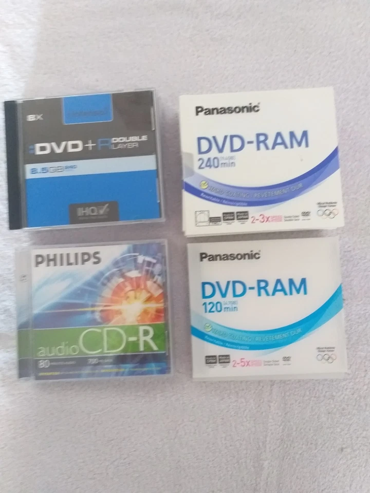 Diverce Marken - Speichermedien - NEU -  Konvolut - Preisangebot Unschlagbar - Bild 1 von 4