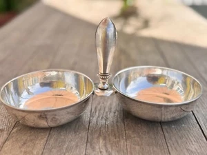 Silver Plate Double Dish With Centre carrying handle very decorative and elegant - Picture 1 of 17