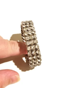 **Pulsera de expansión vintage británica Hong Kong 3 filas de diamantes de imitación de cristal** - Imagen 1 de 5