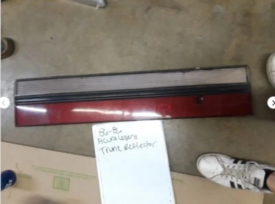 Luz trasera para maletero Acura Legend 1986-1990 panel reflector reversa OEM Foto 1 de 4